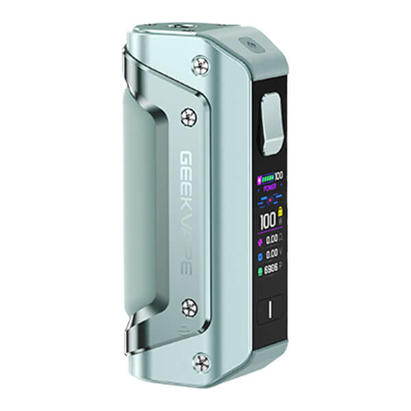 Geekvape Aegis Solo 3 Mod Akkuträger in silberner Farbe mit digitalem Display und Soft-Touch Rückseite.